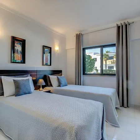 Casa No Sol - 2 Bedroom In Private Condominium Near Carvoeiro & Ferragudo شقة لاغوا
